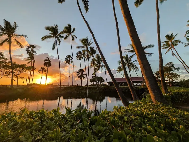 Sunset at Kahaluʻu